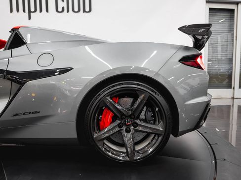 Used 2024 Chevrolet Corvette Z06 w/ Z07 Performance Package RWD image 28