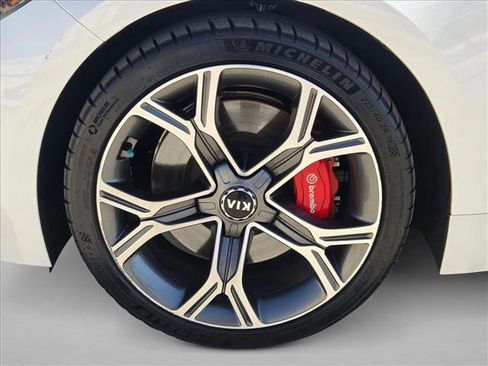 Used 2020 Kia Stinger GT1 image 24