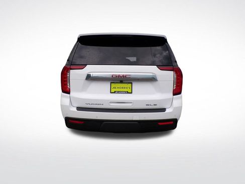 Used 2022 GMC Yukon XL SLE AWD/4WD image 4