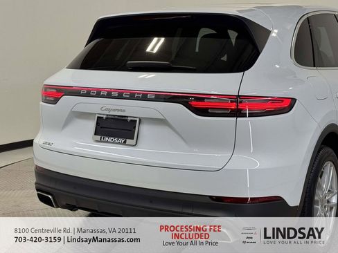 Used 2023 Porsche Cayenne Platinum Edition AWD/4WD image 9