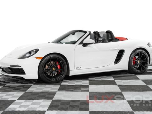 Used 2018 Porsche 718 Boxster GTS RWD image 1