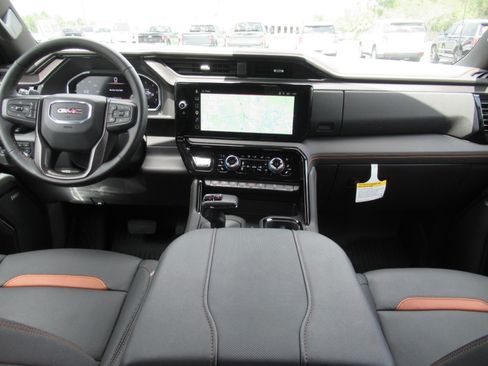 New 2026 GMC Sierra 1500 AT4 w/ AT4 Premium Package AWD/4WD image 15