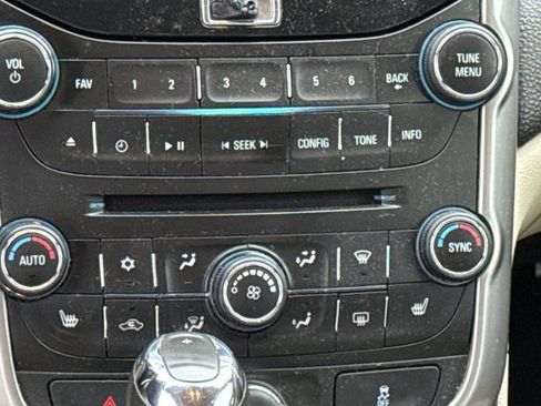 Used 2014 Chevrolet Malibu LT FWD image 22