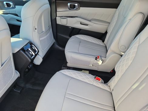 New 2026 Kia Sorento SX Prestige AWD/4WD image 9