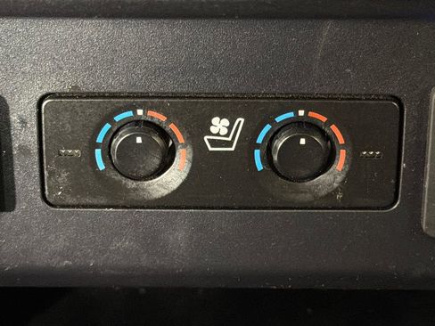 Used 2023 Toyota 4Runner Limited image 31