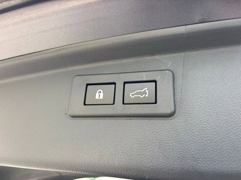 Used 2023 Subaru Outback Limited AWD/4WD image 16