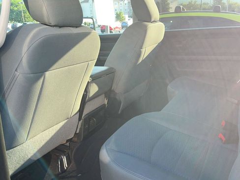 Used 2017 RAM 1500 Express AWD/4WD image 24