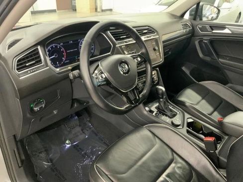 Used 2019 Volkswagen Tiguan SEL Premium AWD/4WD image 11