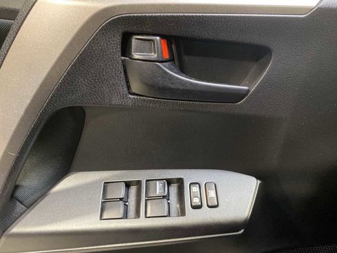 Used 2018 Toyota RAV4 LE w/ All Weather Liner Package AWD/4WD image 23