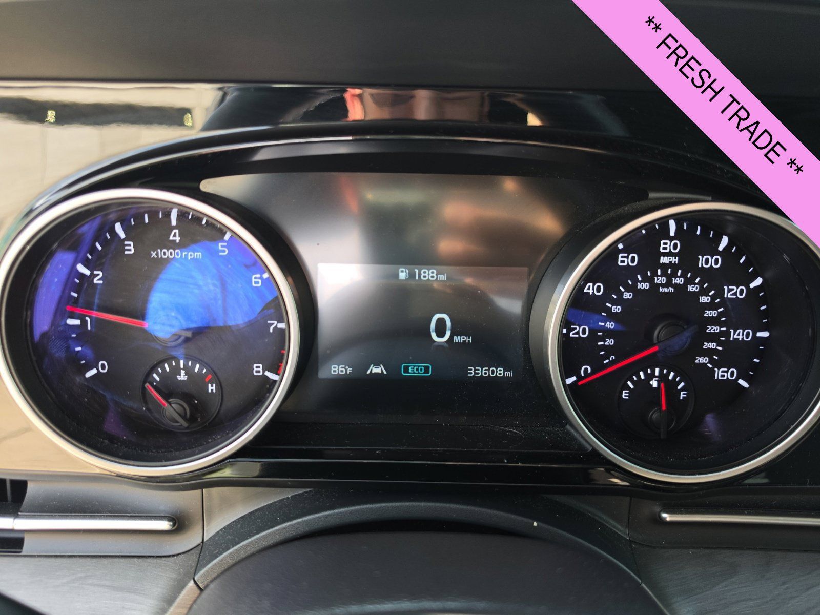 Used 2024 Kia Carnival EX FWD image 6