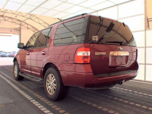 Used 2013 Ford Expedition XLT AWD/4WD image 8