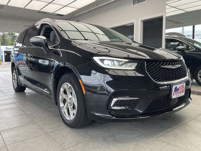 Used 2021 Chrysler Pacifica Limited