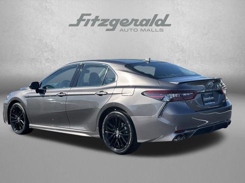 Used 2024 Toyota Camry XSE FWD image 7