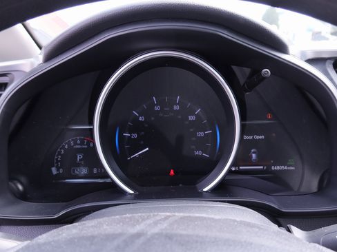 Used 2020 Honda Fit EX image 27