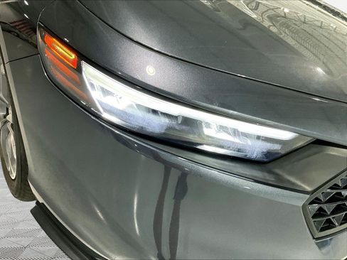 Used 2024 Honda Accord EX image 31