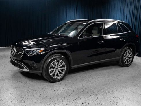 Certified 2026 Mercedes-Benz GLC 300 image 1