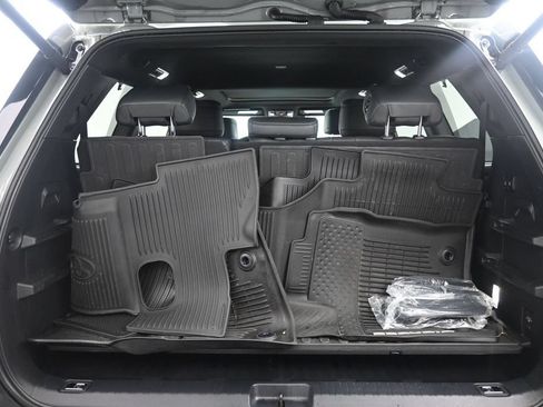 Used 2026 Toyota Sequoia Platinum w/ TRD Off-Road Package AWD/4WD image 24