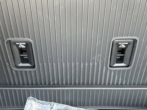 New 2026 Chevrolet Traverse RS w/ LPO, Floor Liner Package FWD image 23