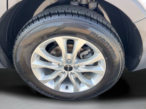 Used 2022 Kia Telluride LX AWD/4WD image 33