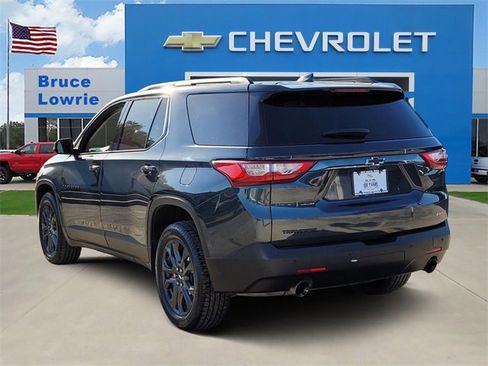 Used 2021 Chevrolet Traverse RS image 6