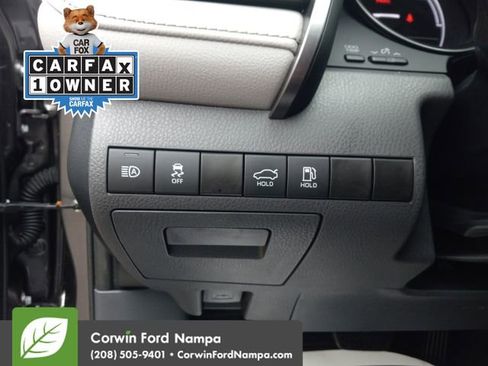 Used 2024 Toyota Camry SE image 13
