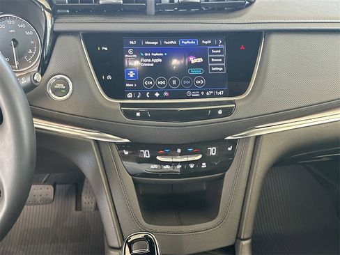 New 2025 Cadillac XT5 Luxury w/ LPO, Floor Liner Package image 22