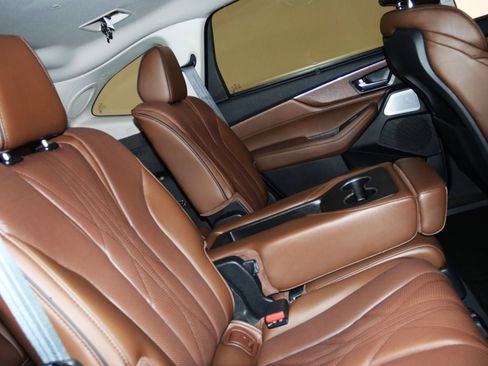 Used 2025 Acura MDX SH-AWD w/ Advance Package image 71