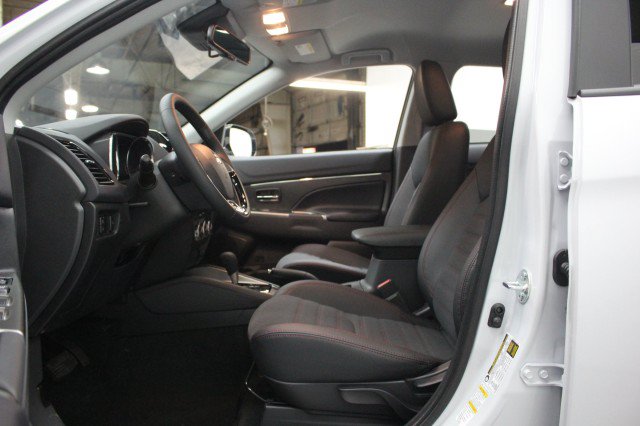 New 2026 Mitsubishi Outlander Sport SE AWD/4WD image 6