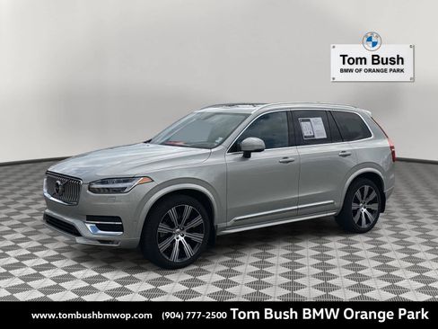 Used 2022 Volvo XC90 T6 Inscription w/ Lounge Package image 1