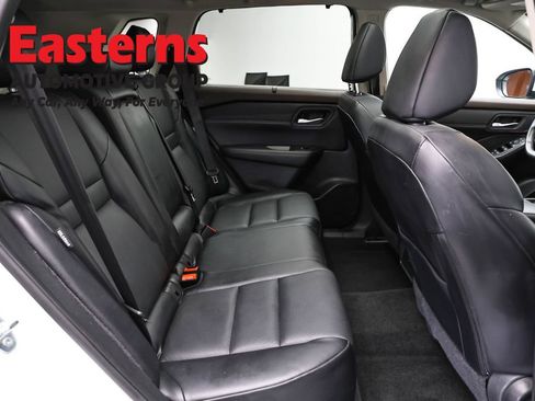 Used 2023 Nissan Rogue SV w/ SV Premium B Package AWD/4WD image 24