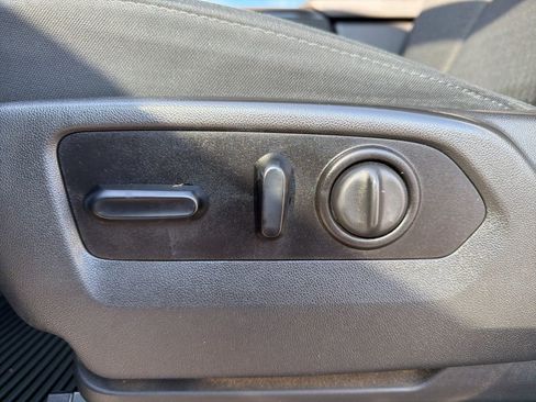 Used 2020 Chevrolet Silverado 1500 LT w/ All-Star Edition image 30