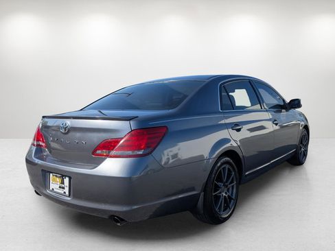 Used 2008 Toyota Avalon XL image 5