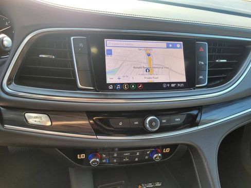 Used 2022 Buick Enclave Premium FWD image 23