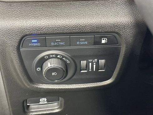 Used 2023 Jeep Grand Cherokee 4WD 4xe image 19