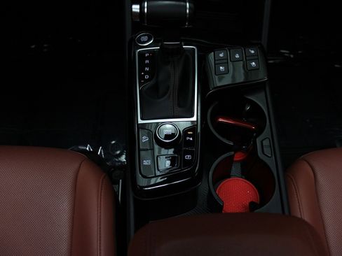 Used 2023 Kia Sportage SX image 45