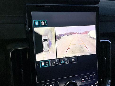 Used 2025 GMC Acadia Elevation image 14