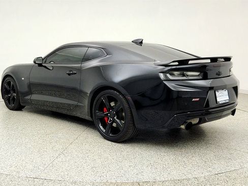 Used 2017 Chevrolet Camaro SS RWD image 7