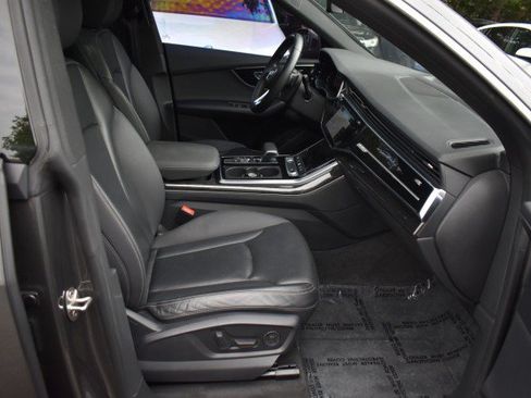 Used 2019 Audi Q8 Premium Plus AWD/4WD image 44