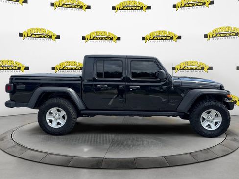 Used 2023 Jeep Gladiator Sport image 6