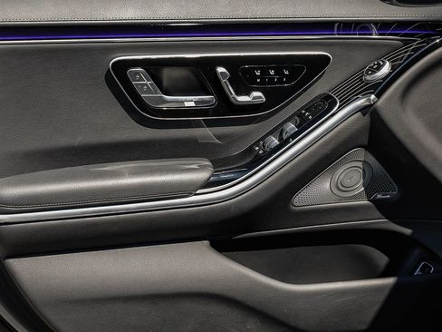 Certified 2023 Mercedes-Benz S 500 4MATIC w/ AMG Line image 21