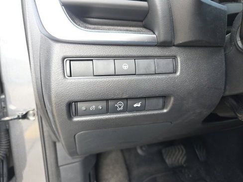 Used 2023 Nissan Rogue SV w/ SV Premium B Package image 15