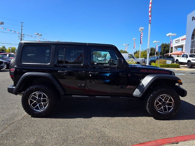 Certified 2025 Jeep Wrangler Unlimited Rubicon w/ Convenience Group AWD/4WD image 7