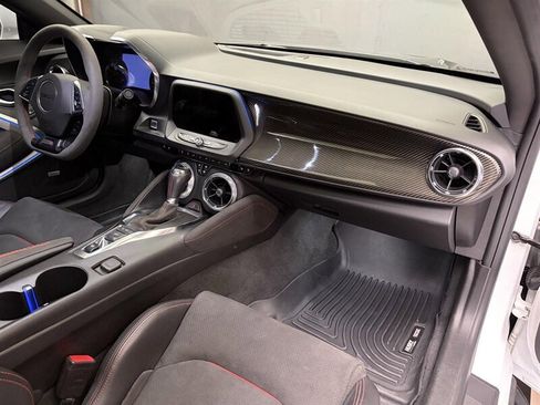 Used 2022 Chevrolet Camaro ZL1 RWD image 32