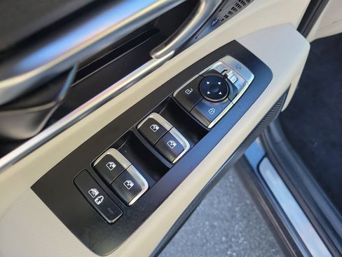 Used 2024 Kia Telluride SX Prestige image 22