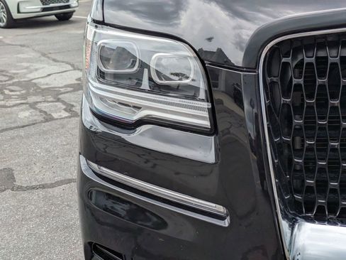 Used 2023 Lincoln Navigator L Reserve AWD/4WD image 10