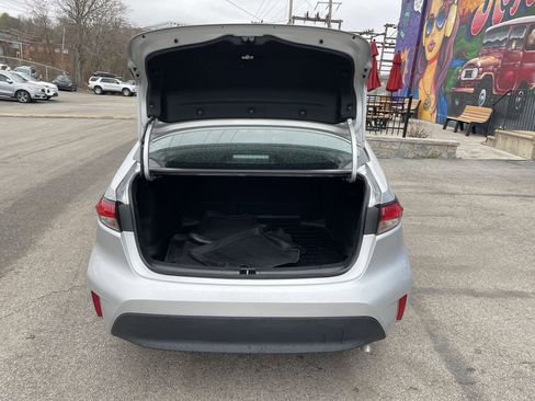 Used 2024 Toyota Corolla LE image 2