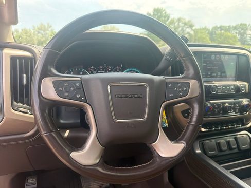 Used 2019 GMC Sierra 2500 Denali w/ Duramax Plus Package AWD/4WD image 9