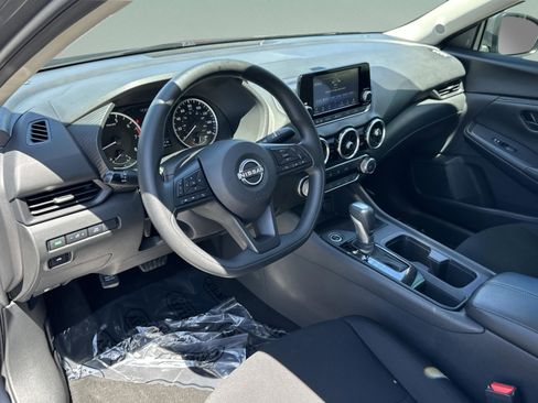 Certified 2025 Nissan Sentra S image 20