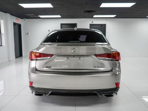 Used 2017 Lexus IS 200t F Sport w/ F Sport Package RWD image 4