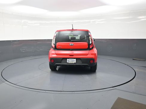 Used 2019 Kia Soul FWD image 4